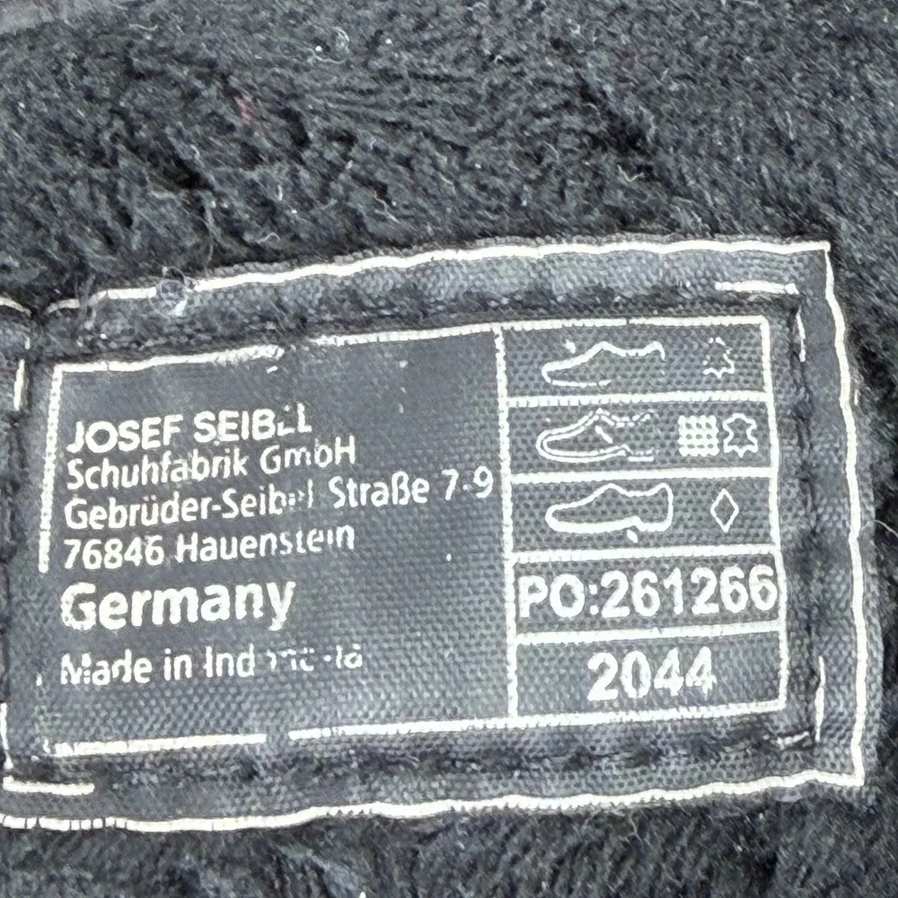 Josef Seibel Selena Combat Boot Women's 36 / 5 Black Nubuck Waterproof Ankle Zip